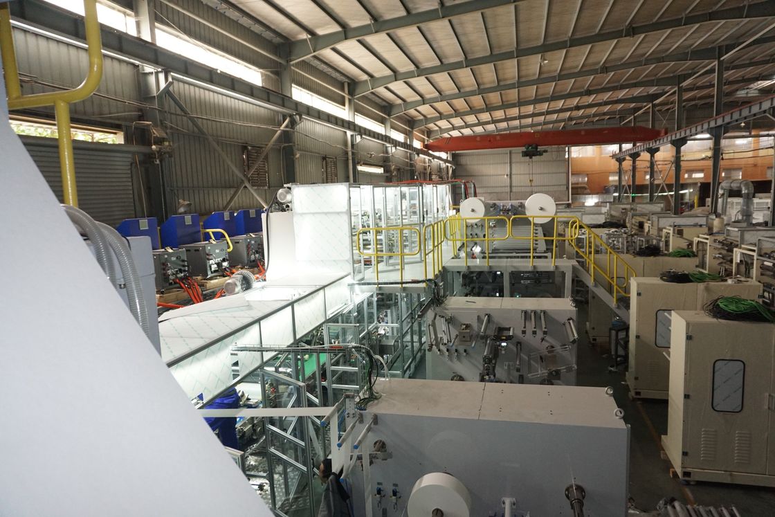 PLC Touch Screen 335KW 300PPM Adult Diaper Making Machine